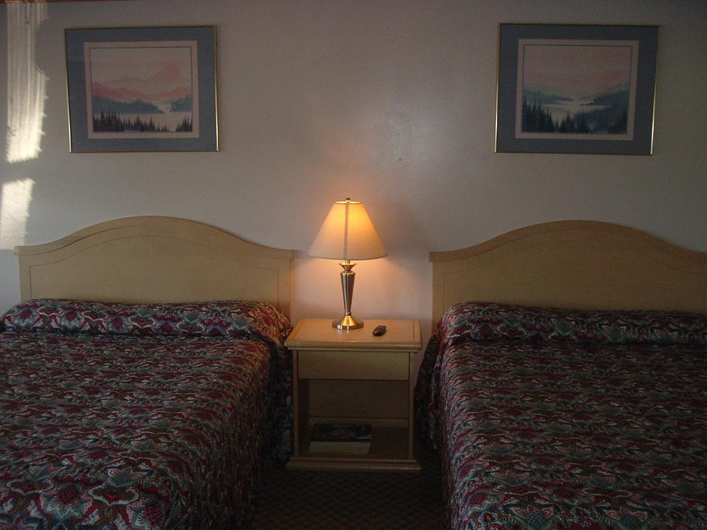 Fels Three Crown Motel Clarence Dış mekan fotoğraf